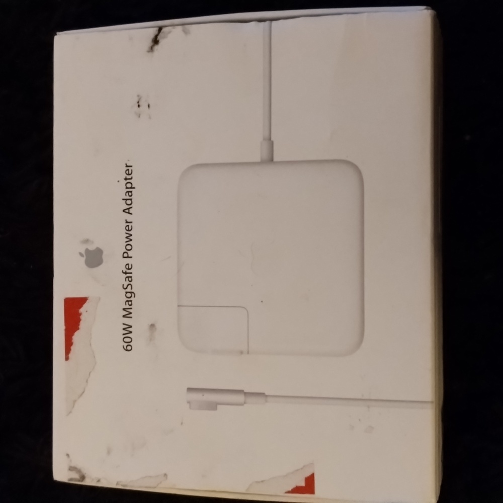 Apple Mac book 60w magSafe power adapter
